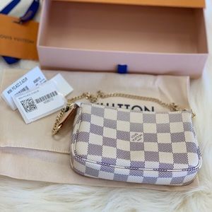 Louis Vuitton mini Pochette accessories mini DA